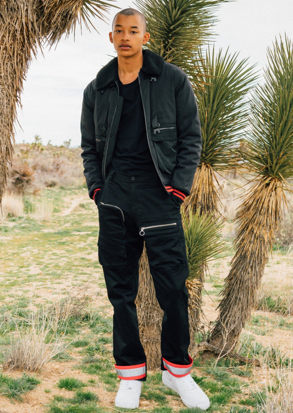 Chaqueta bomber MA2 con cuello de sherpa para hombre en negro - Marca Konus